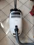 Odkurzacz workowy MIELE S8340. 1200W.
