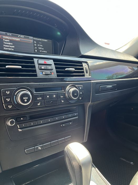 Бмв 320d на гарній камплектації