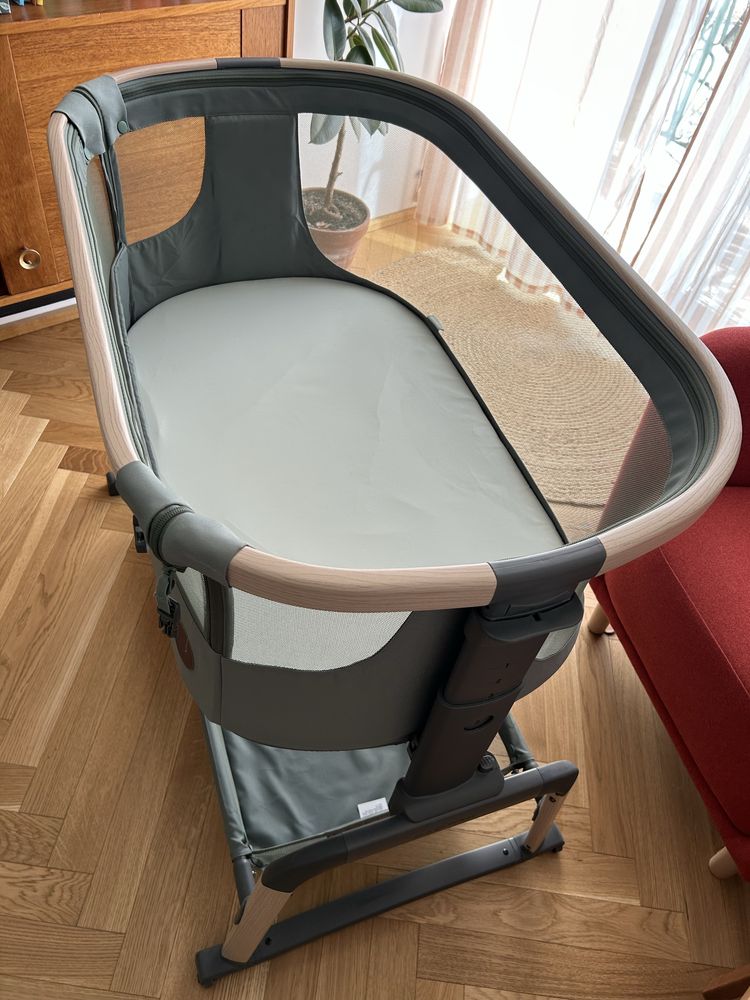 Łóżeczko Maxi Cosi Iora Air beyond green, stan bardzo dobry