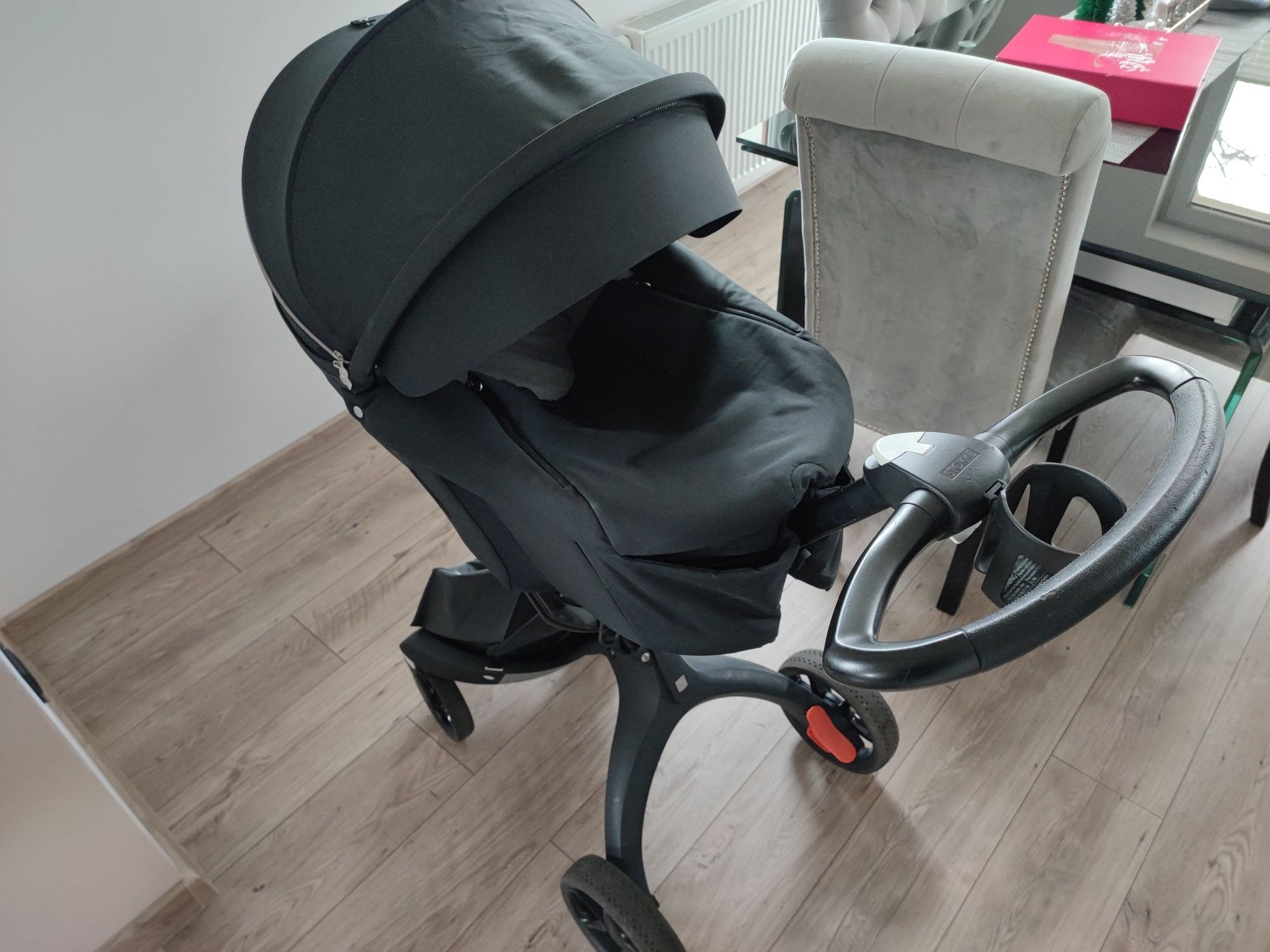 Stokke Xplory V6 wersja limitowana Czarny