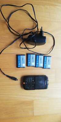Blackberry velha e 4 baterias e 1 carregador