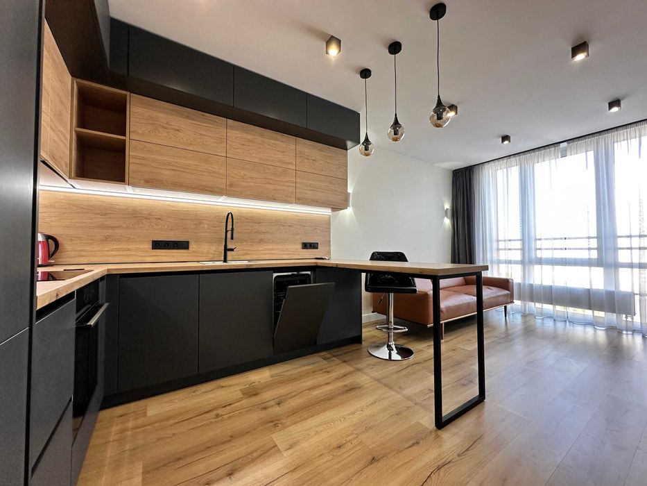 Оренда. ЖК Seven(Севен). Дніпровська наб. 18А (будинок з генератором)