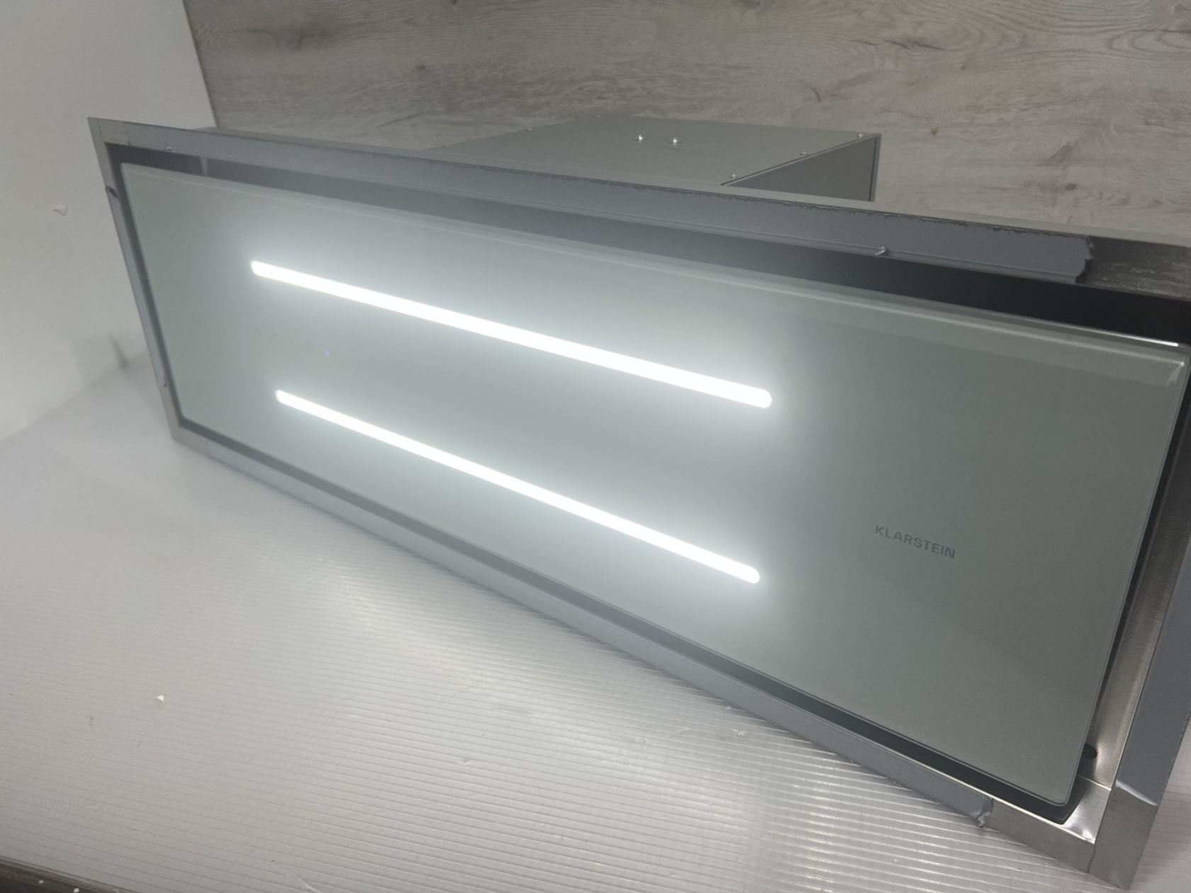 Стельова витяжка Klarstein High Line Eco 90см.