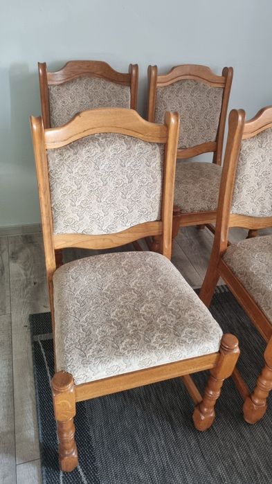 Stół z 6 krzesłami