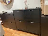 2 Sapateiras Stall Castanho-Preto Ikea 4 compartimentos cada