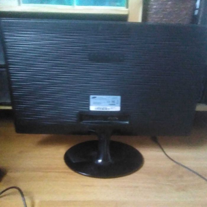 monitor samsung 19 com avaria