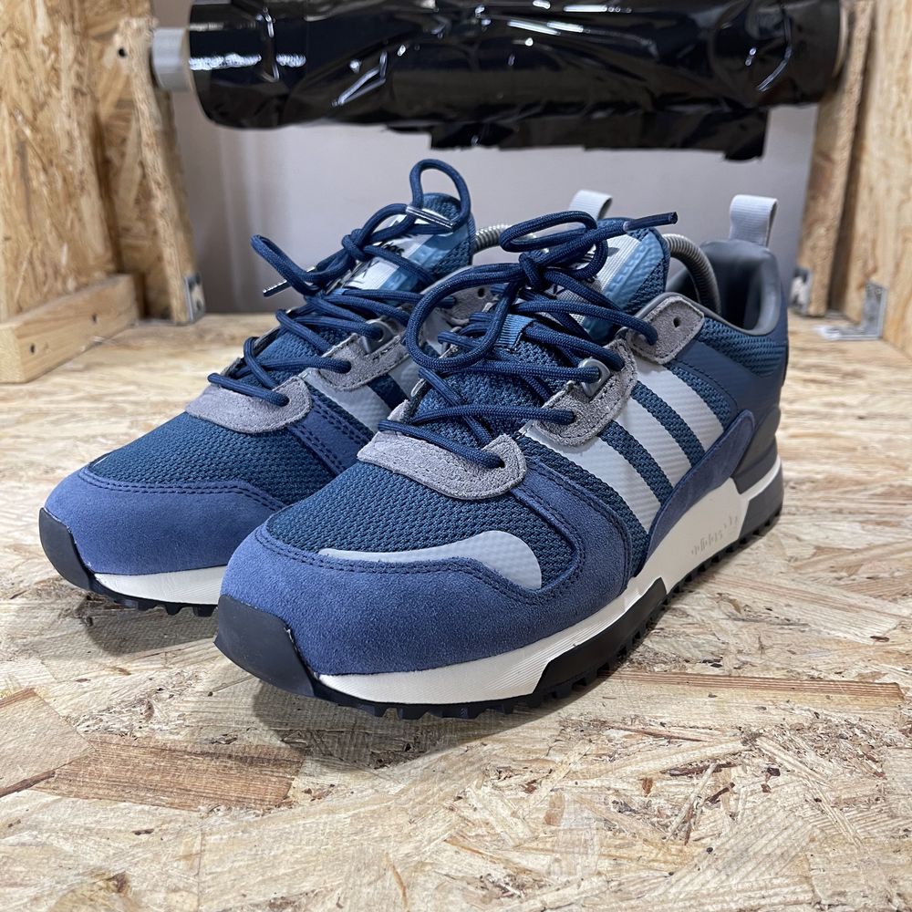 Чоловічі кросівки Adidas ZX 700 HD Blue