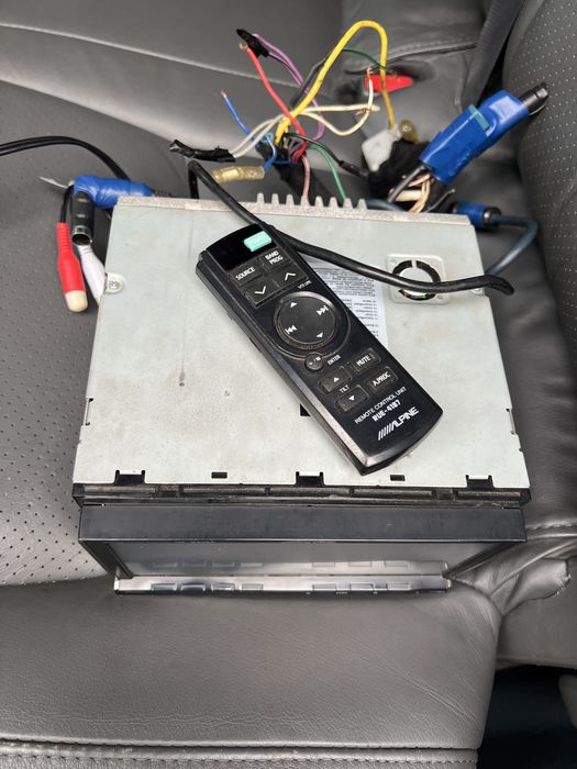 Продам Alpine iva 505R