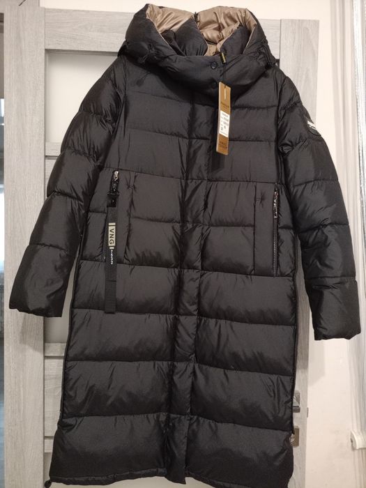 Женская зимняя курточка