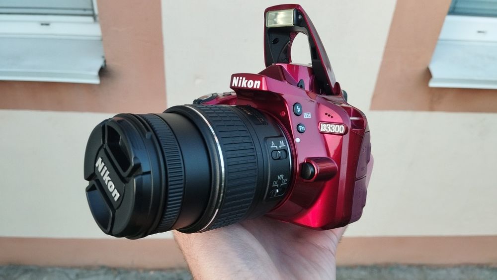 Nikon D3300 400-Фото+32Gb Карта Зеркальный фотоаппарат новое состояние