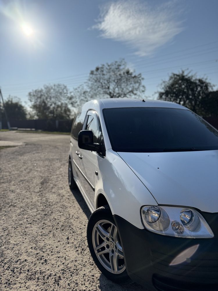 Volkswagen Caddy 2006.