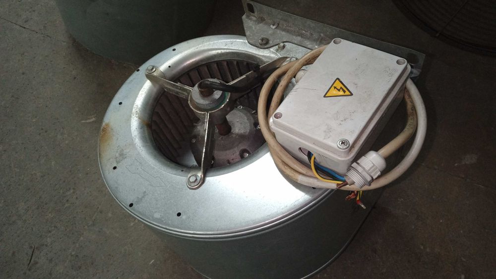 Wyciąg przemysłowy, wentylator promieniowy, do warsztatu czy lakierni