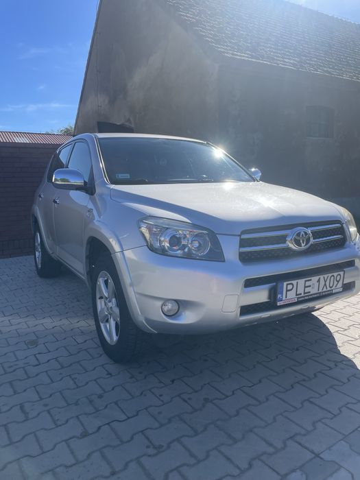 Toyota Rav4 2.2  177 KM