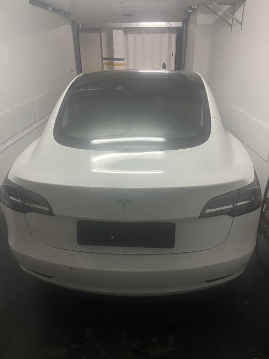 Tesla Model 3 Standard Range Plus RWD