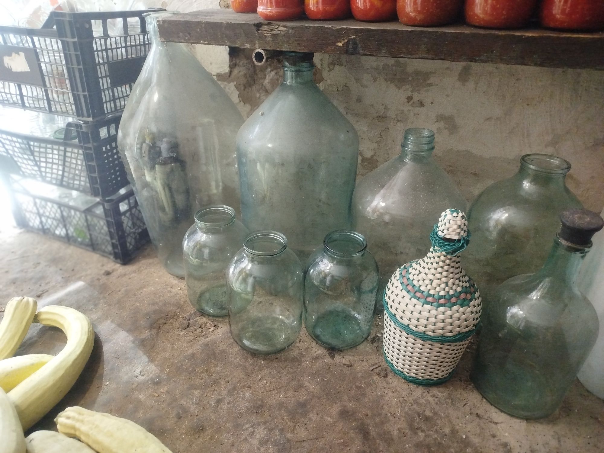 Продам бутильки і банки