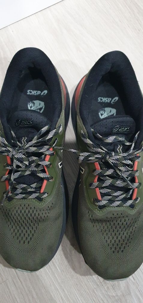 Sapatilhas Asics 41.5