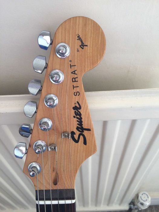 Gitara elektryczna Fender Squier Strat