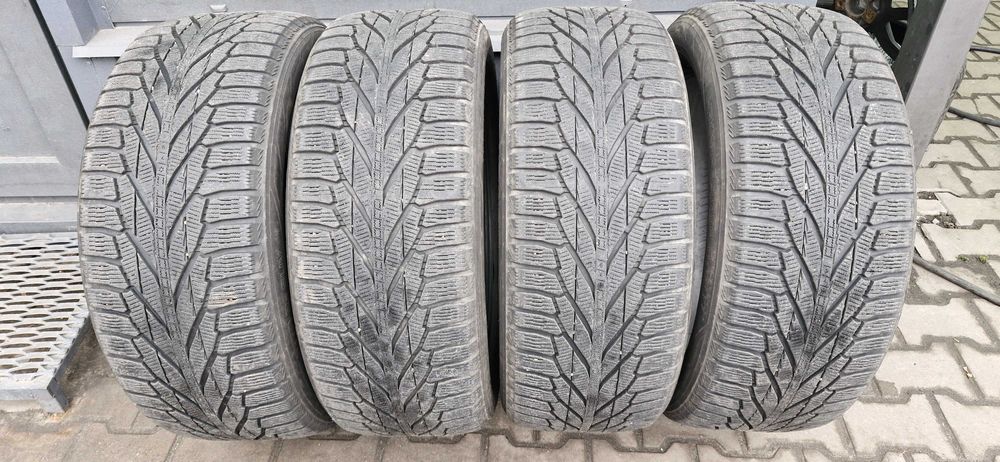 комплект Nokian Hakkapeliitta R2 SUV 255 50 R20 109R