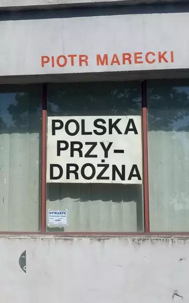 Polska przydrożna. Czarne. Nowy Produkt