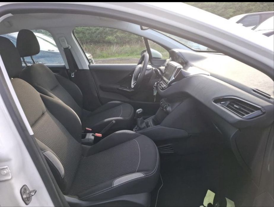 Peugeot 208 VTi Active