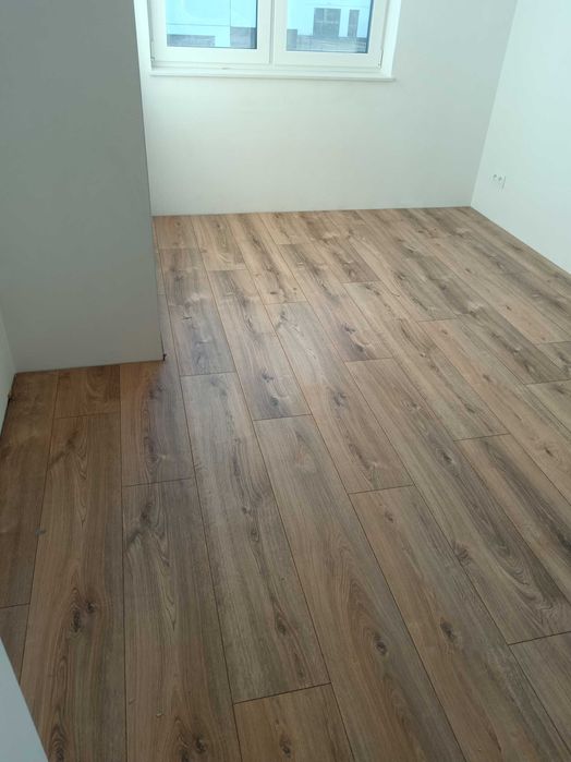 Układanie Paneli , podłóg winylowych , sprawnie , niedrogo .