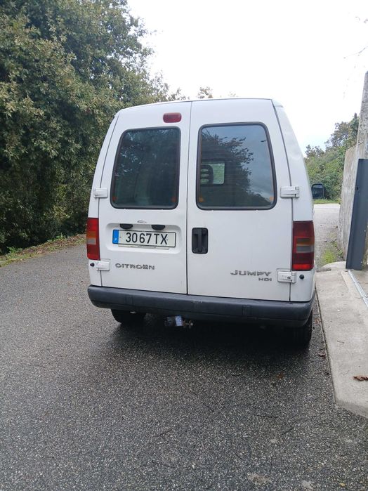 Automóveis comerciais usados