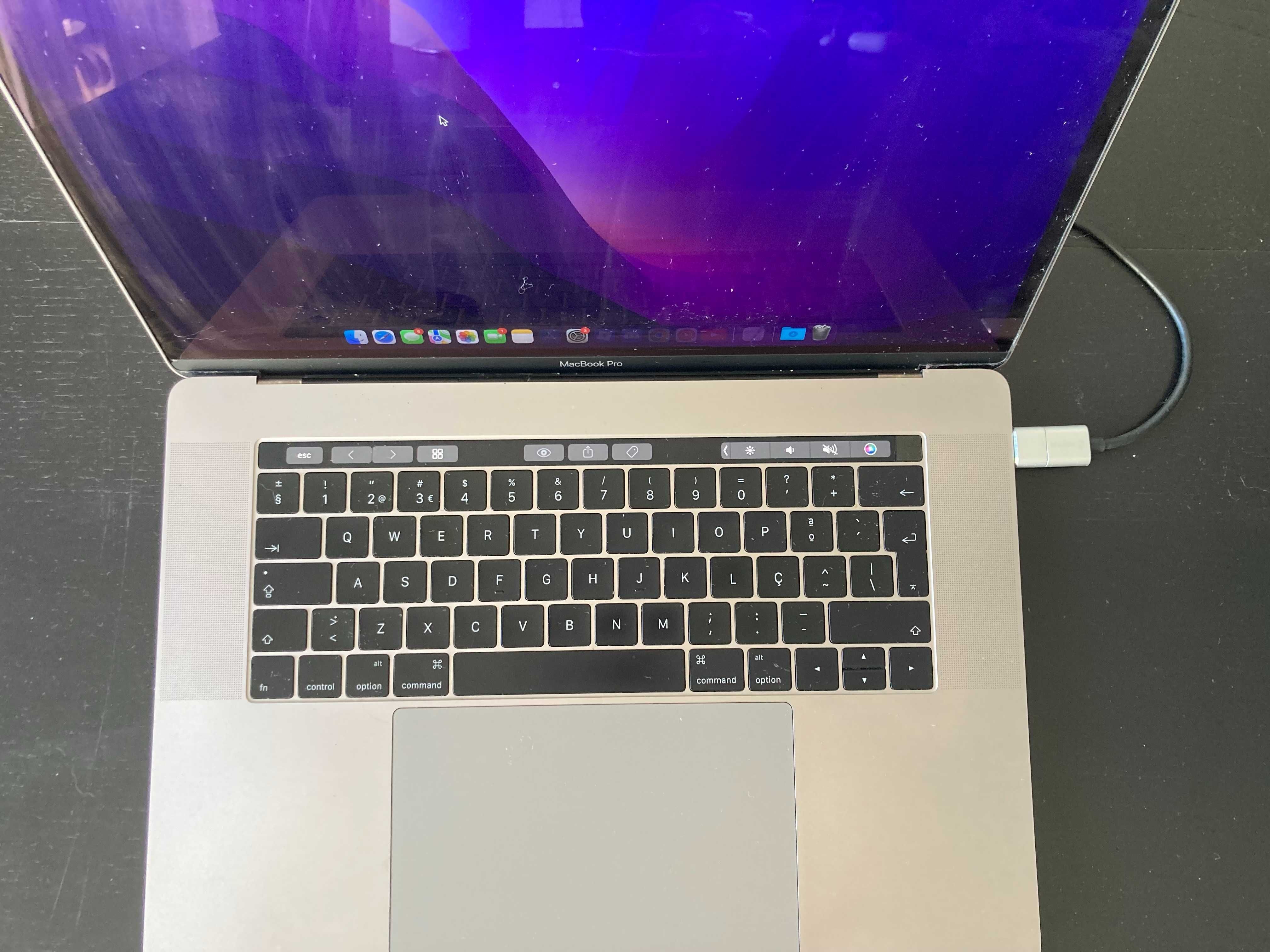 Macbook Pro Touchbar 15' 2016 - i7 2.6Ghz / SSD 256Gb / 16Gb Ram