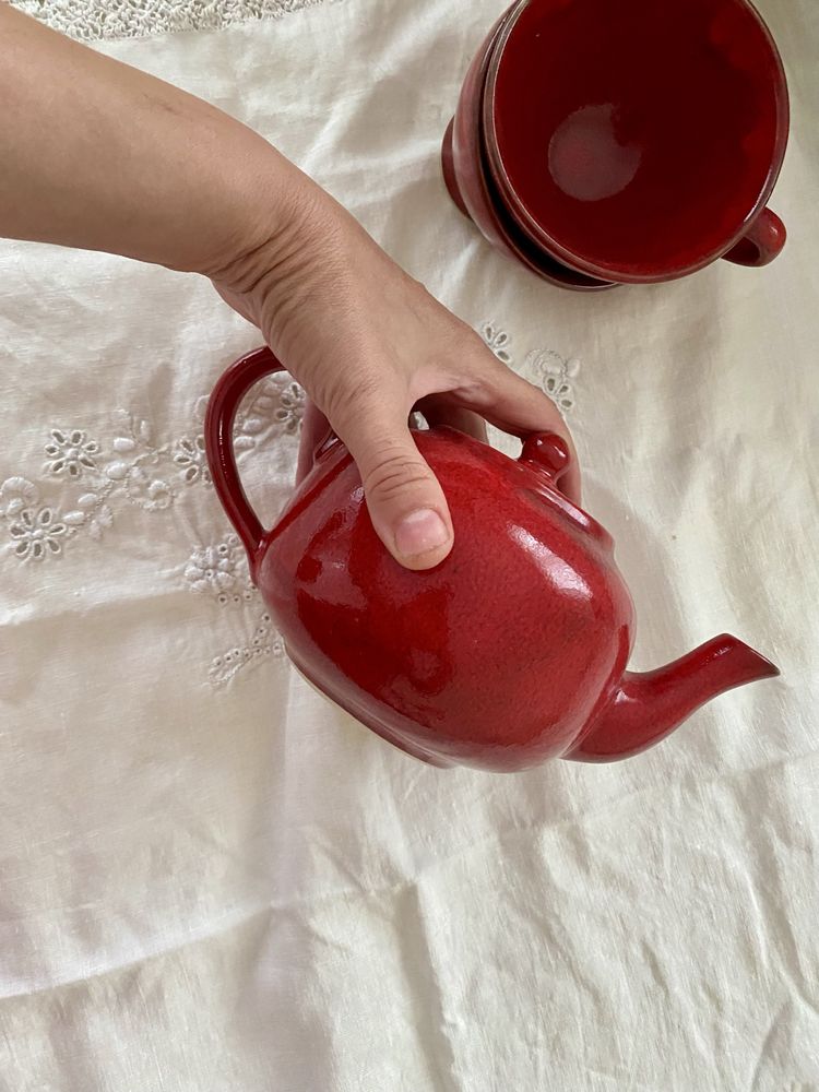 Conjunto de chá vermelho