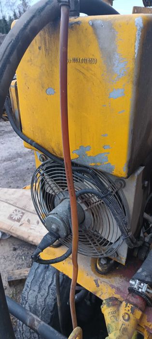 Przekładnia obrotu beczki wraz z silnikiem obrotu L&T.