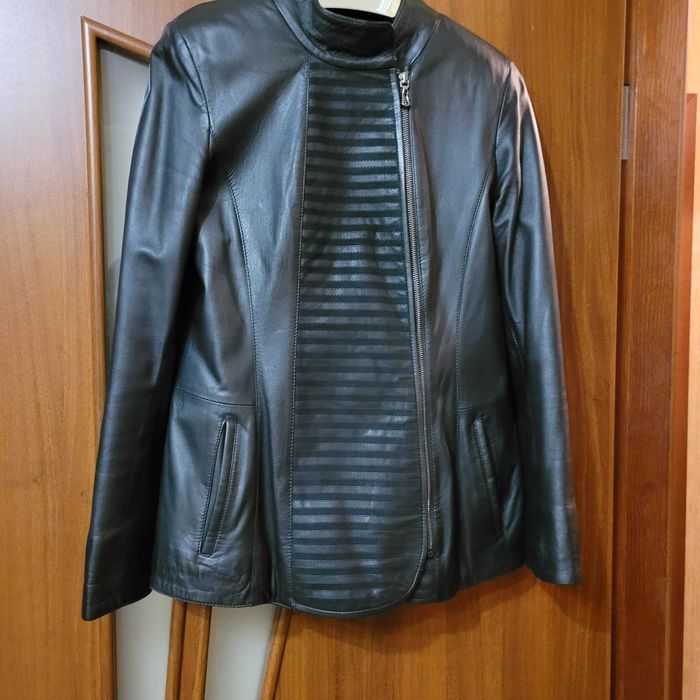 Куртка шкіряна жіноча
