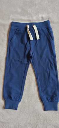 Niebieskie spodnie dresowe 86 (nowe)