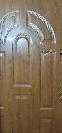 Drzwi stalowe  90, wejściowe klatkowe winchester