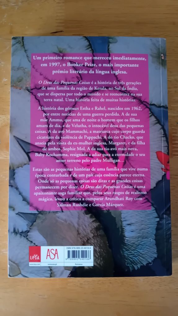 O Deus das pequenas coisas - Arundathi Roy