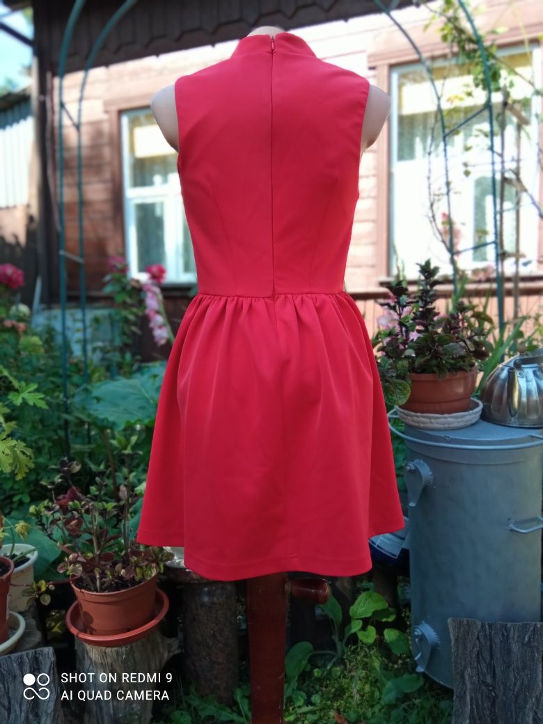 Czerwona sukienka mini top shop r.36