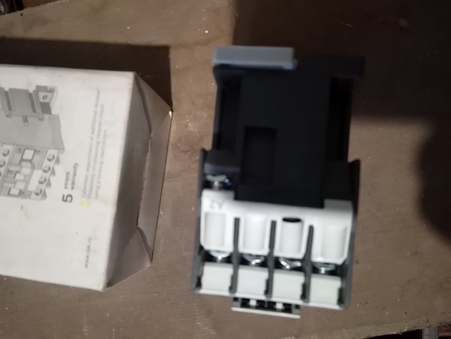 Магнитный пускатель Кми11210