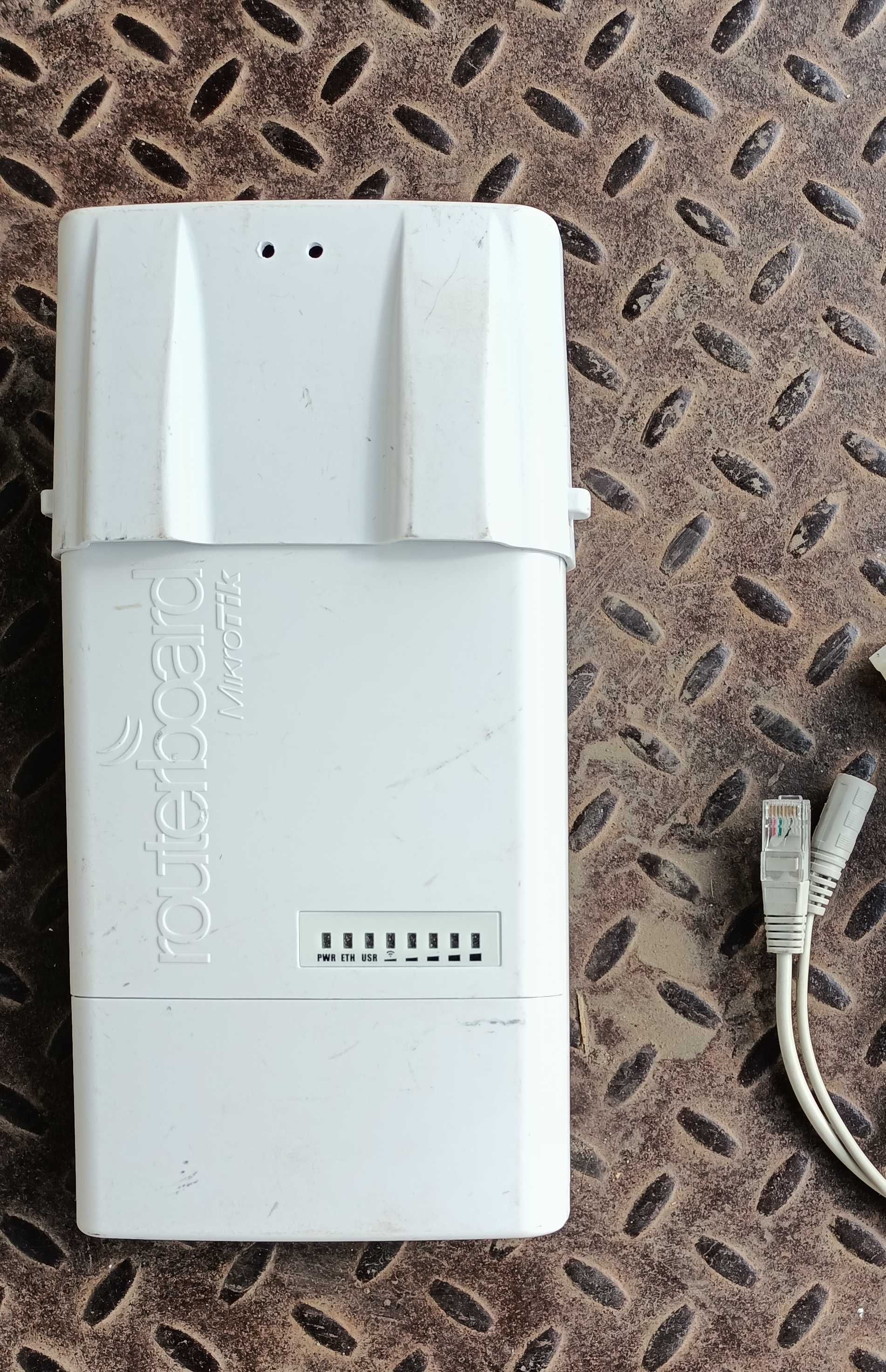 Внешняя Wi-Fi точка доступа Mikrotik BaseBox 5 (RB912UAG-5HPnD-OUT)