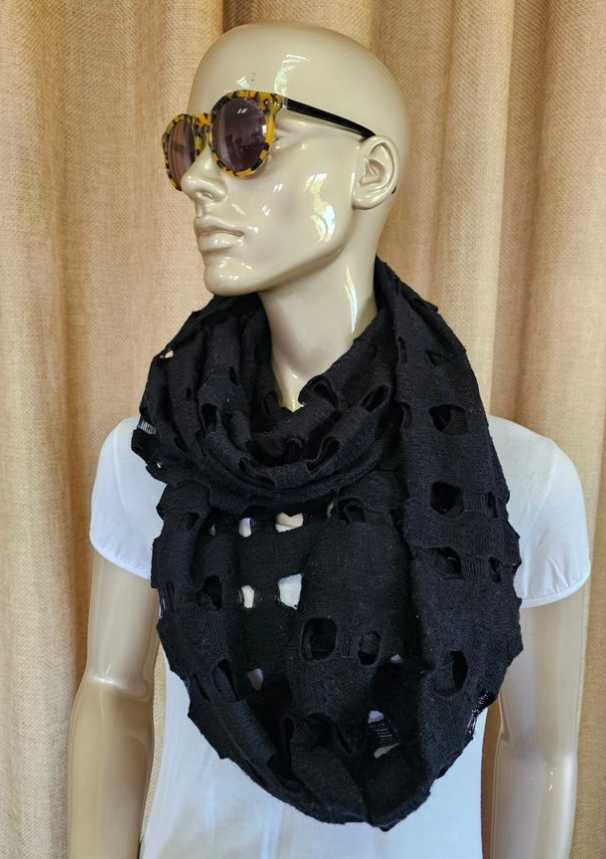 Cachecol Preto, 2€
