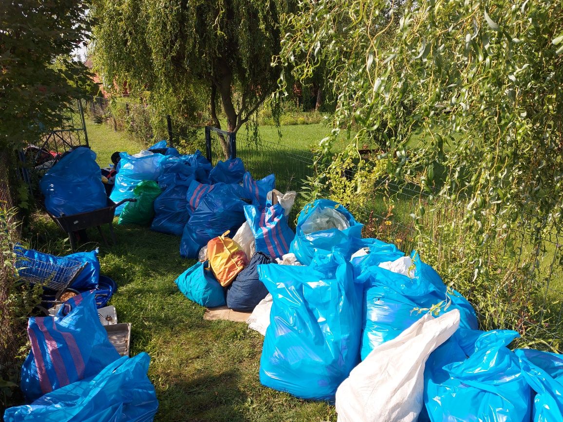 Opróżnianie Mieszkań Domów Strychów Piwnic Garaży Wywóz Starych Gratów