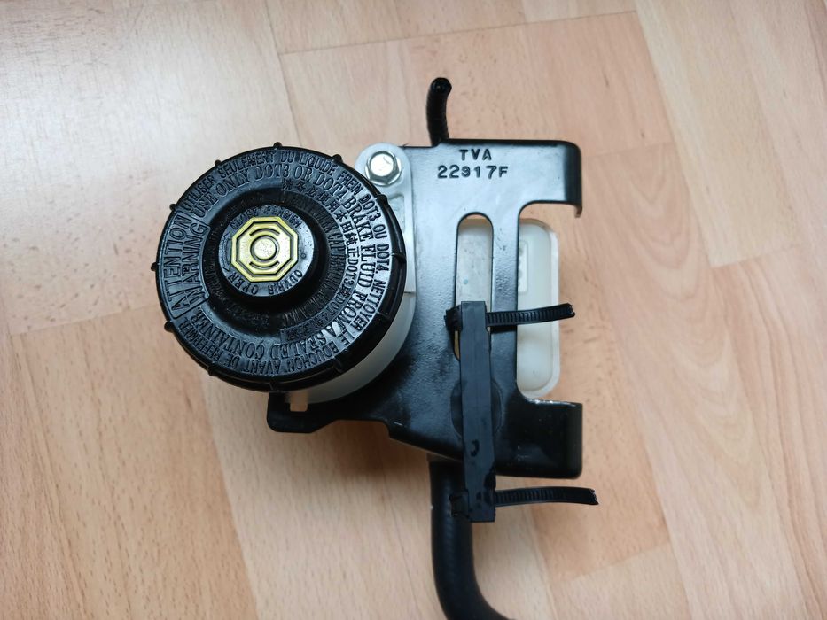 Бачок тормозной жидкости Honda Accord 10 2017-2023 арт. 20071592