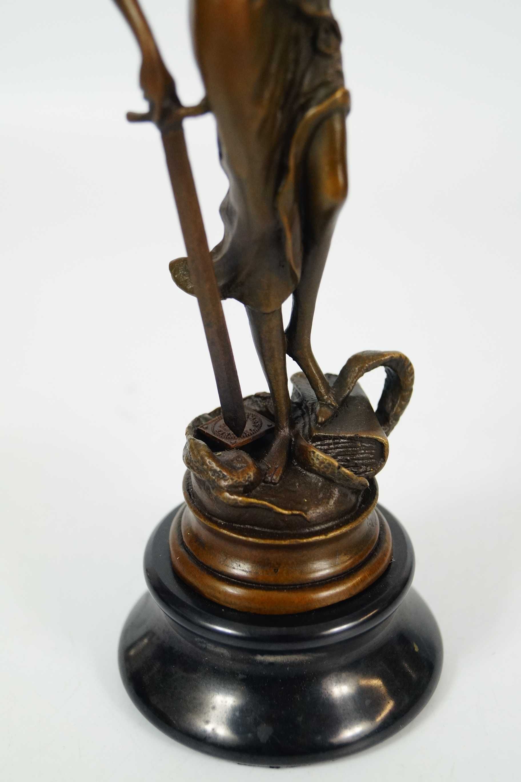 Figura z brązu rzeźba TEMIDA Bogini sprawiedliwości sąd adwokat 24 cm