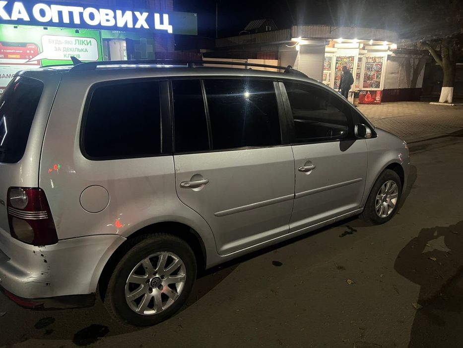 Фольцваген тоуран