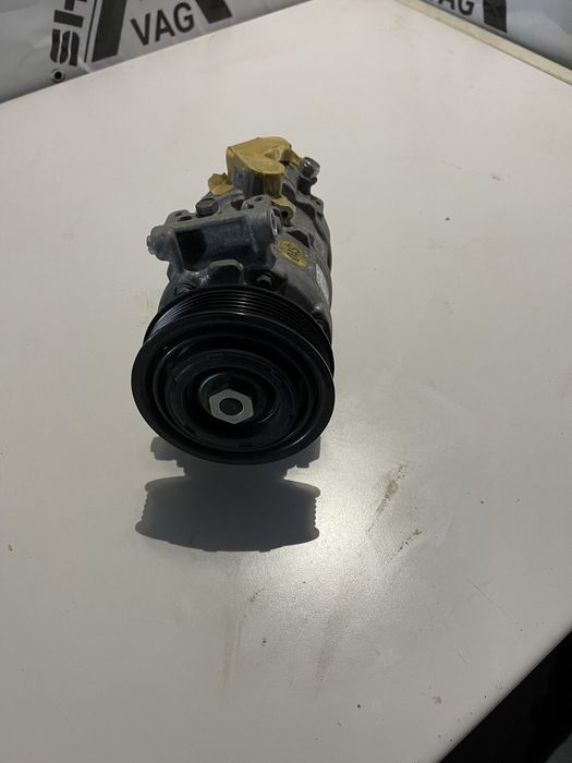 Компрессор кондиционер для Audi Q5 80A 2.0 80a816803