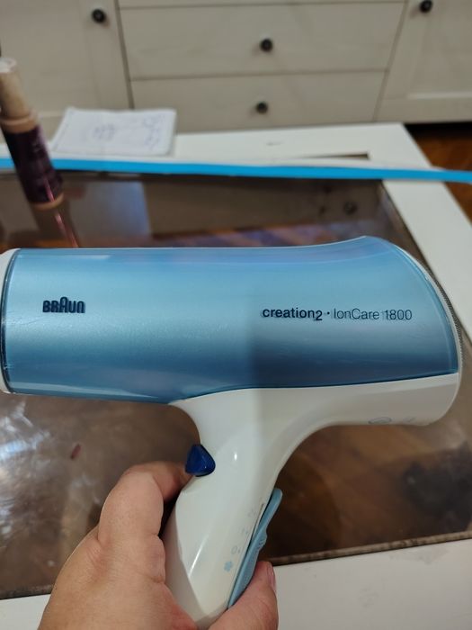 Фен Braun з іонізацією б/в