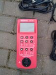 Miernik do tekstów urządzeń elektrycznych Benning ST 725