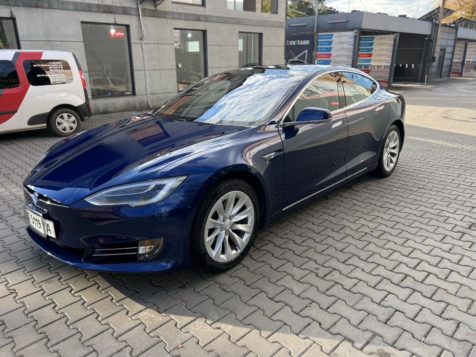 Продам Tesla Model S 90 D