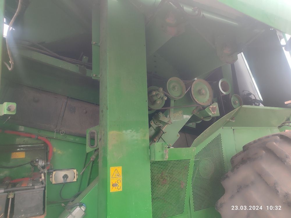 Комбайн зернозбиральний John Deere 9880і STS джондир