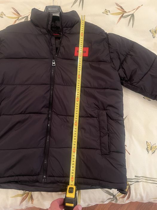Куртка (осінь- зима )HUGO BOSS