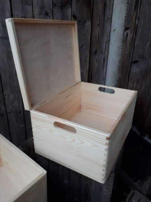 Skrzynka drewniana z pokrywą 40x30x23cm