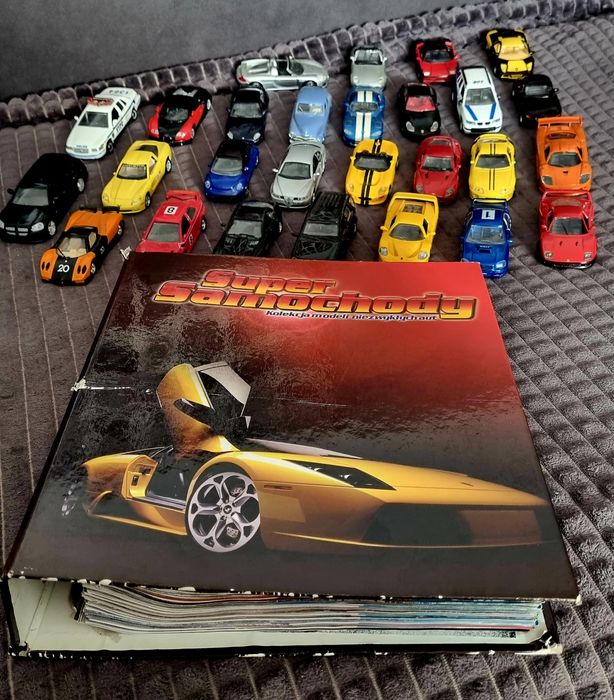 Kolekcja Super Samochody resoraki modele auto
auta zestaw Amercom 1:43