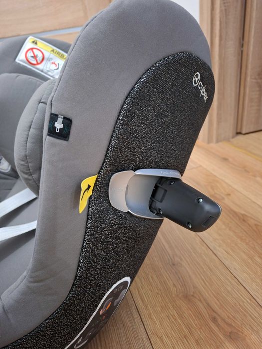 Fotelik samochodowy Cybex Sirona Z i-size + baza obrotowa